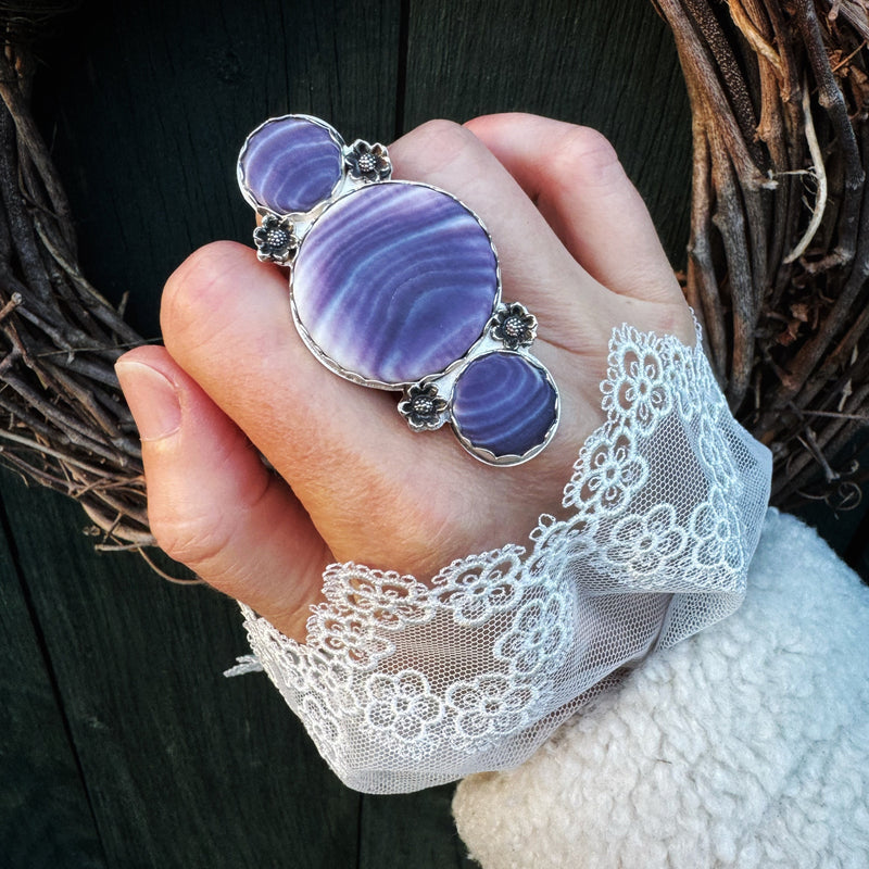 Wampum Ring with Daisy Flowers