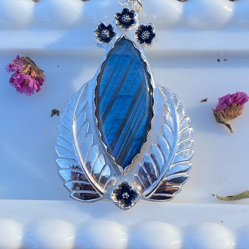 Harvest Moon Sea Love Labradorite Pendant / Handmade by Ivry Belle Jewelry