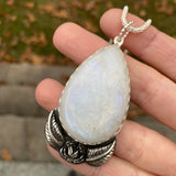 Colgante de piedra lunar Harvest Moon / Hecho a mano por Ivry Belle Jewelry