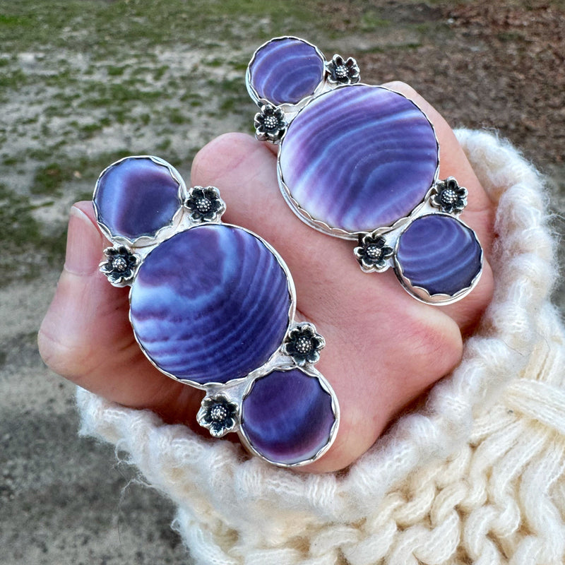 Wampum Ring with Daises