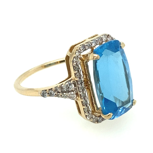 14k Gold Blue Topaz Ring with Diamonds